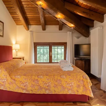 Alojamento de Acomodação e Pequeno-almoço Bolognaroomscom - La Quercia 3*