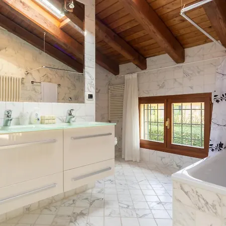 Bolognaroomscom - La Quercia 3*