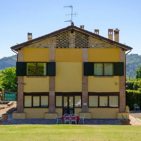 Alojamento de Acomodação e Pequeno-almoço Bolognaroomscom - La Quercia 3*