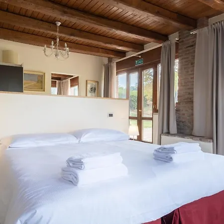 Bolognaroomscom - La Quercia