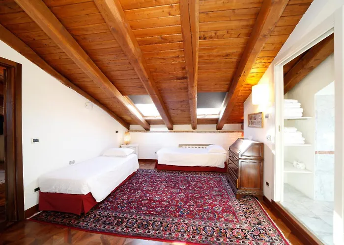 Bolognaroomscom - La Quercia 4*