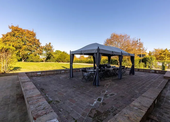 Bolognaroomscom - La Quercia Bed and Breakfast 4*