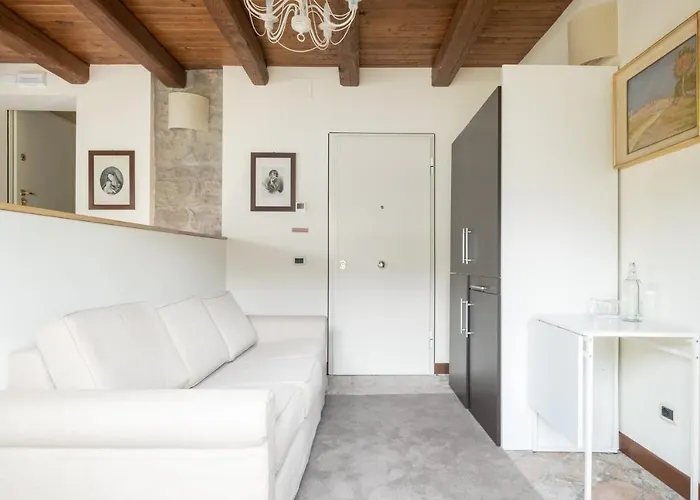 Bolognaroomscom - La Quercia ساسو ماركوني