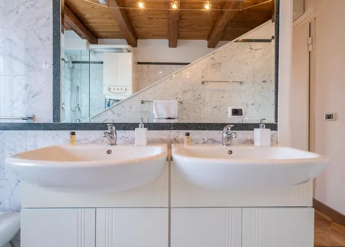 فندق مبيت وإفطار Bolognaroomscom - La Quercia 3*