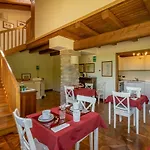 Bolognaroomscom - La Quercia 4*