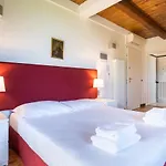 Panzió Bolognaroomscom - La Quercia 4*