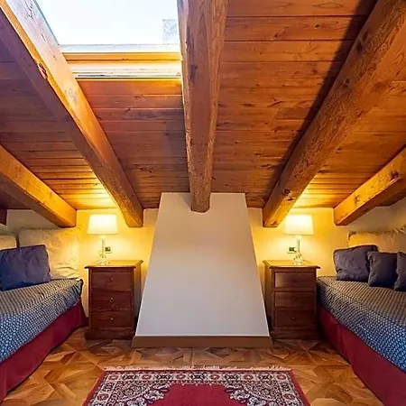 Bed & Breakfast Borgo Malvasia- La Quercia 4*