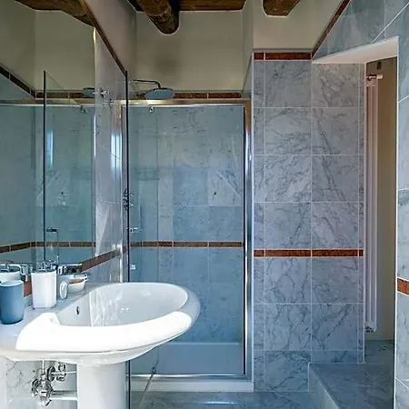 Bed & Breakfast Borgo Malvasia- La Quercia 4*