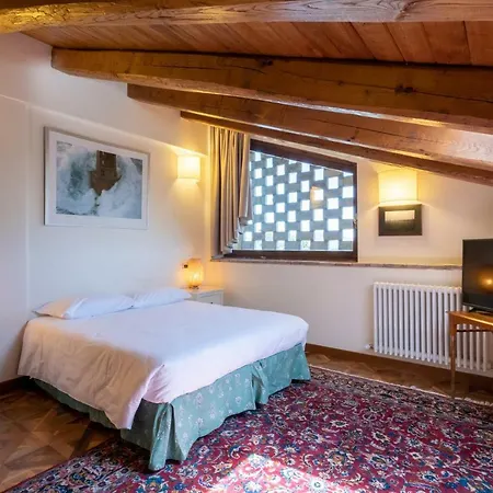 Bolognaroomscom - La Quercia サッソ・マルコーニ