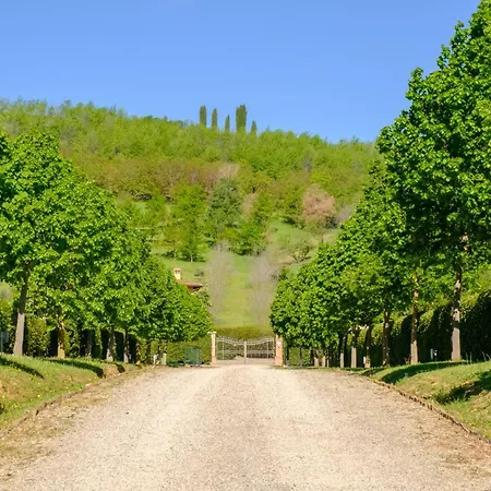 Borgo Malvasia- La Quercia Bed & Breakfast