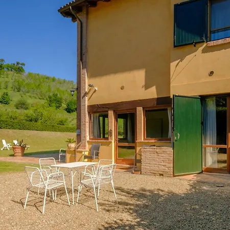 Bed & Breakfast Borgo Malvasia- La Quercia
