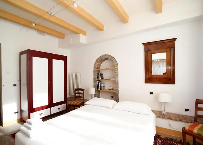 Bolognaroomscom - La Quercia 3* 萨索马可尼