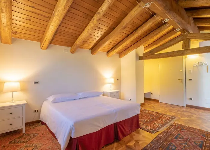Bolognaroomscom - La Quercia B&B