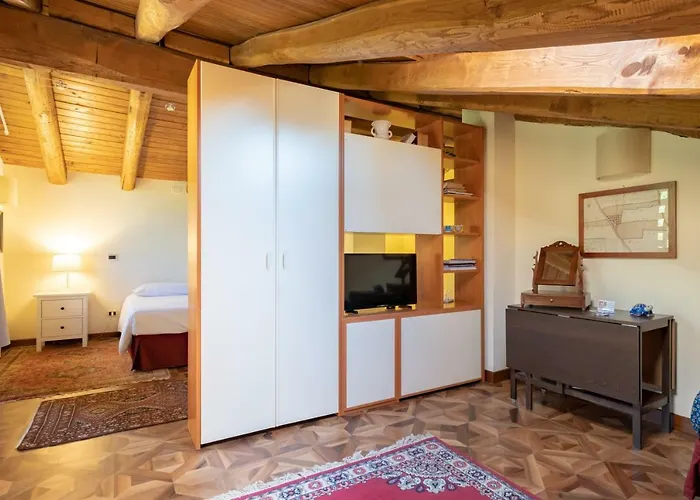 Couette-café Bolognaroomscom - La Quercia Sasso Marconi
