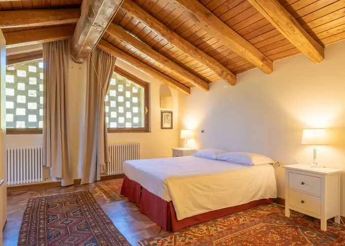 Bolognaroomscom - La Quercia 萨索马可尼