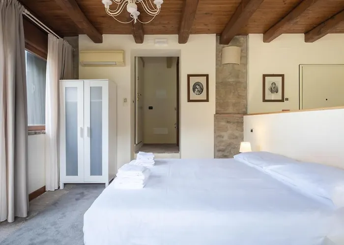 B&B Bolognaroomscom - La Quercia 3*